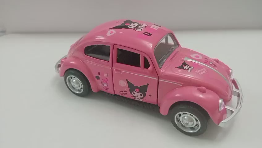 2 piezas Volkswagen (Vocho) de Kuromi color rosa y Crayon Shin-chan color amarillo
